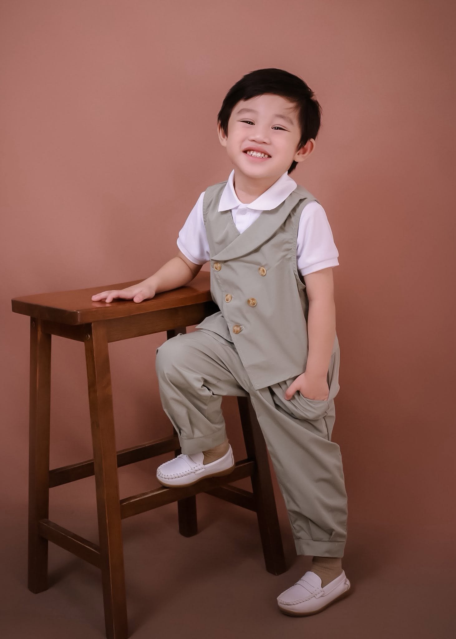 Kiddie Pre-Birthday Studio Shoot